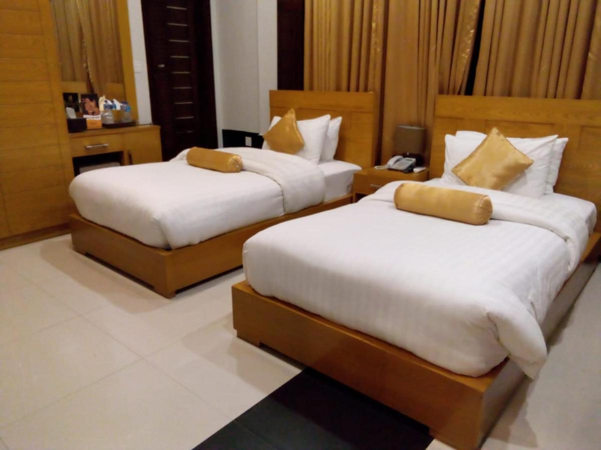 Burj Al Swat Hotel Saidu Sharif Екстер'єр фото
