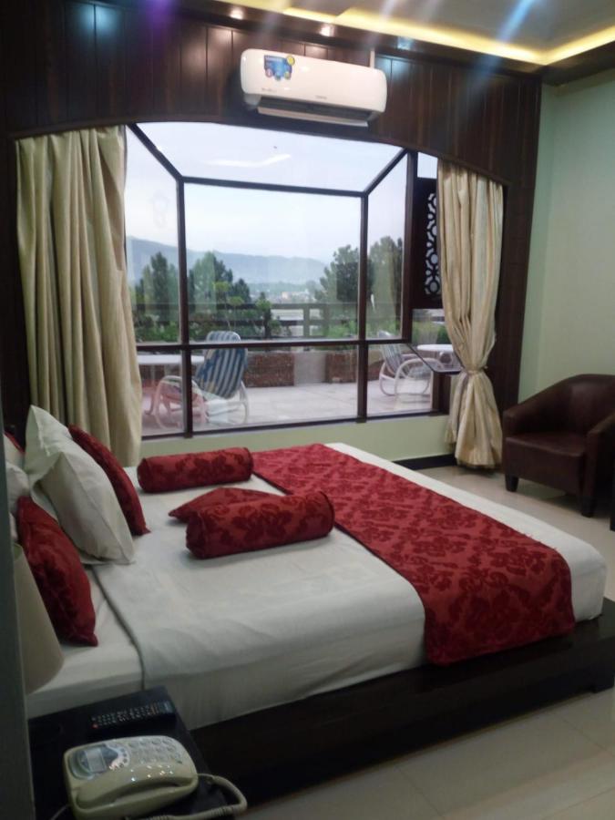 Burj Al Swat Hotel Saidu Sharif Екстер'єр фото