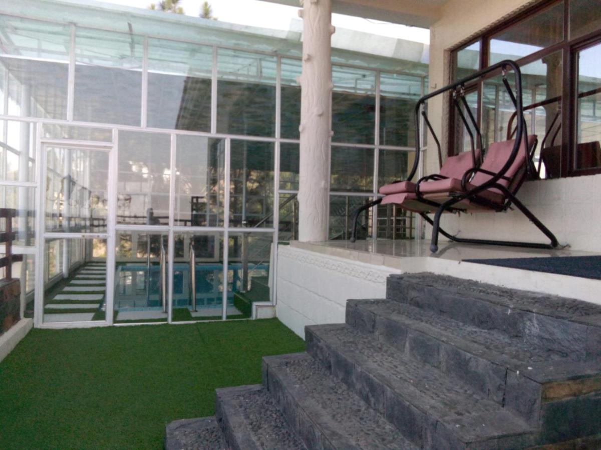 Burj Al Swat Hotel Saidu Sharif Екстер'єр фото