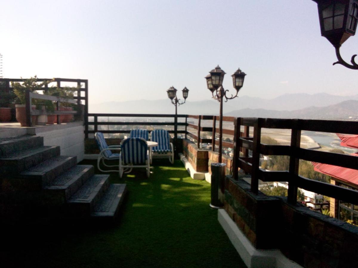 Burj Al Swat Hotel Saidu Sharif Екстер'єр фото