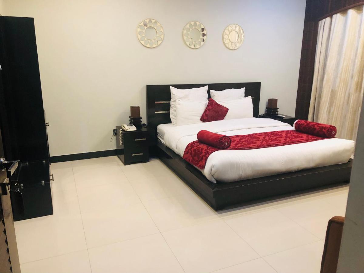 Burj Al Swat Hotel Saidu Sharif Екстер'єр фото